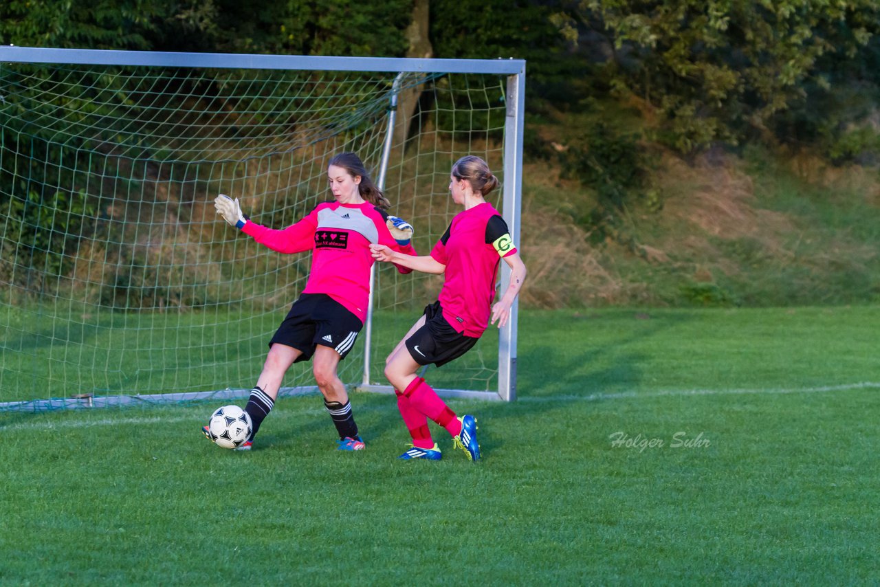 Bild 120 - B-Juniorinnen TSV Gnutz o.W. - SV Wahlstedt : Ergebnis: 1:1